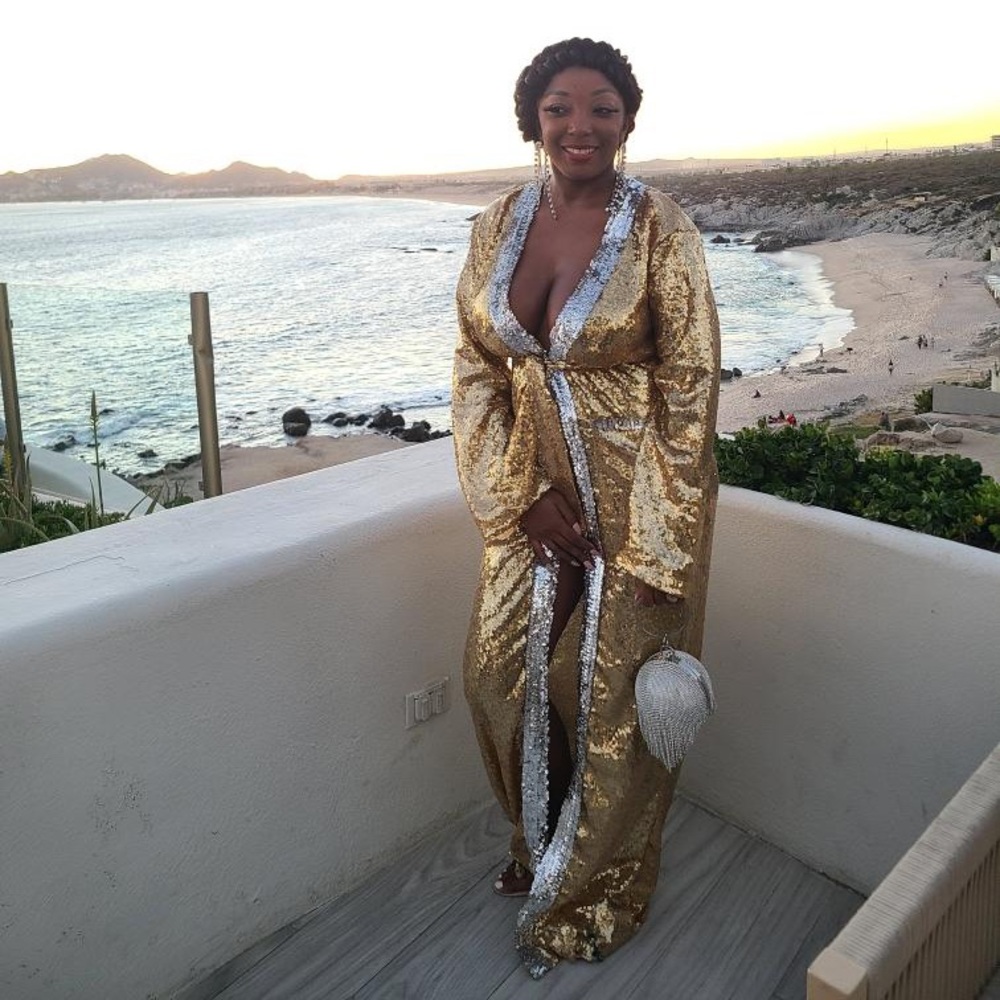Custom prom - Picture 3 of 3